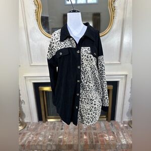 Sunshine & Rodeos L Corduroy Shacket Black‎ Leopard Colorblock Button Front